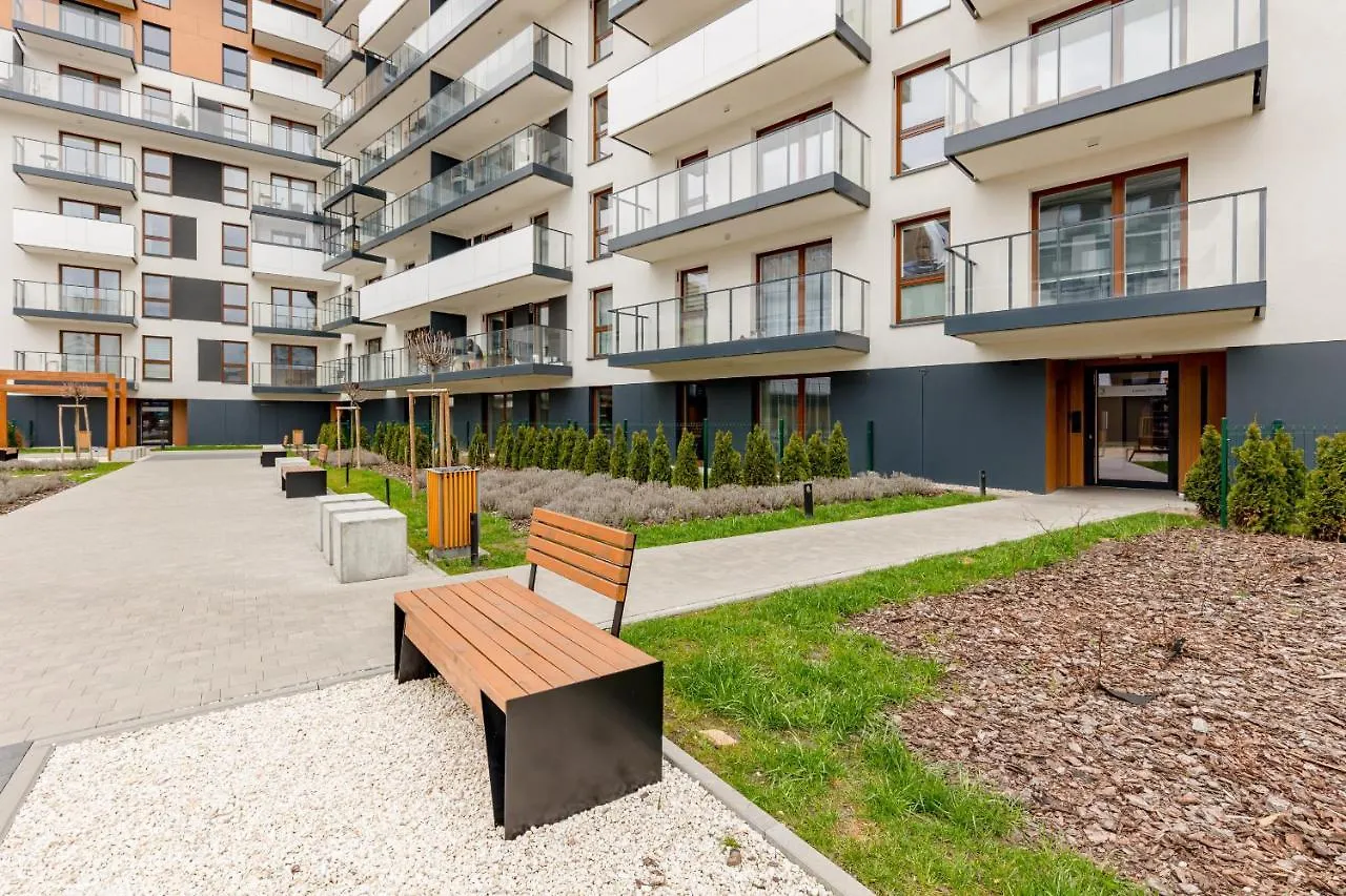 Turquoise Apartment Near The Royal Lazienki Warsaw By Noclegi Renters